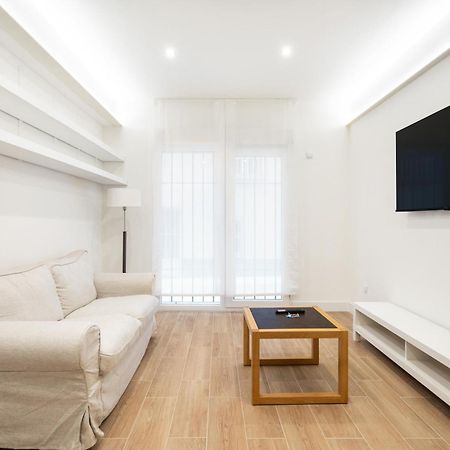 Apartamento Unico En Gran Via Apartment Madrid Ngoại thất bức ảnh