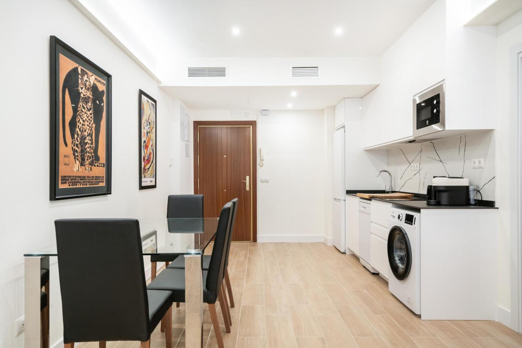 Apartamento Unico En Gran Via Apartment Madrid Ngoại thất bức ảnh